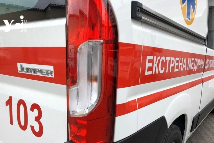 In Odessa fiel eine Frau mit ihrer kleinen Tochter aus dem Fenster der 16. Etage