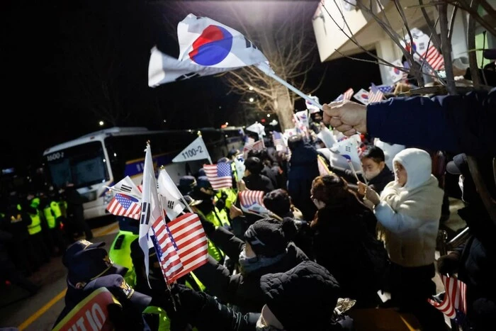 Die Anhänger des Präsidenten Südkoreas haben das Gericht verwüstet (Video)