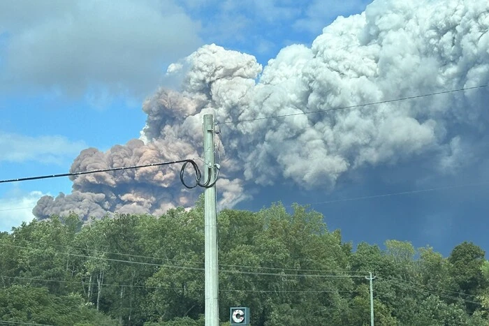 Schweres Unglück: Großbrand in einem chemischen Werk in den USA