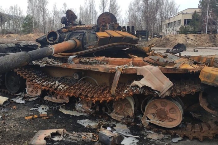 The weapon wagon of the Armed Forces of Ukraine after the battle