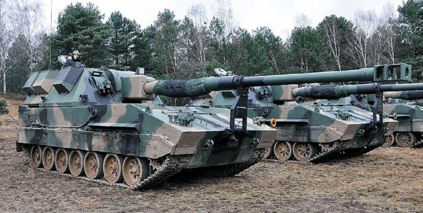 Krab self-propelled howitzer - new types of artillery