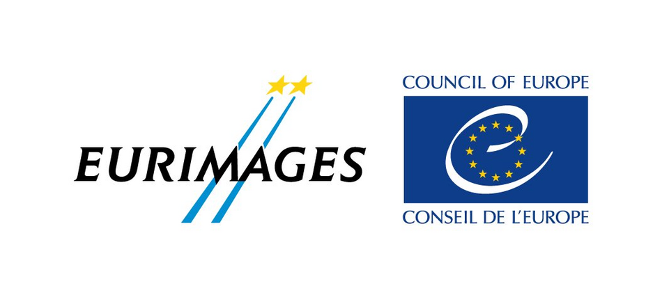 Емблема Eurimages на пошкодженому світовій мапі