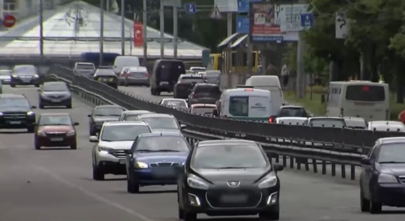 Ukrainische Fahrer nannten 7 der gefährlichsten optischen Täuschungen auf den Straßen