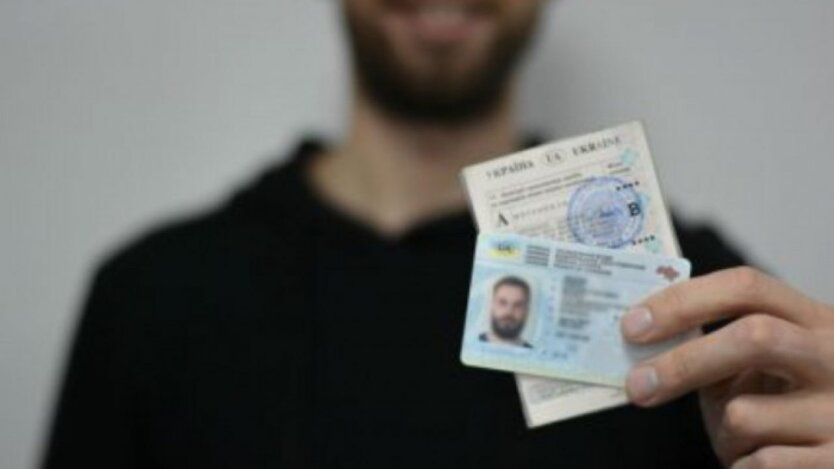 Ukrainian military conscripts obtained driving licenses abroad