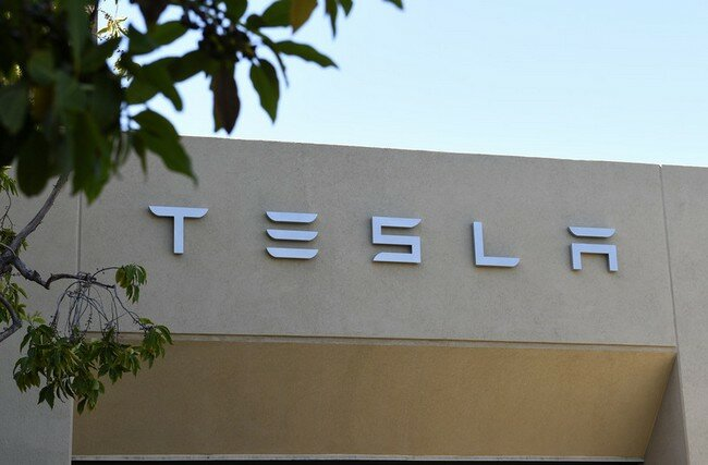 Акции Tesla резко выросли после победы Трампа