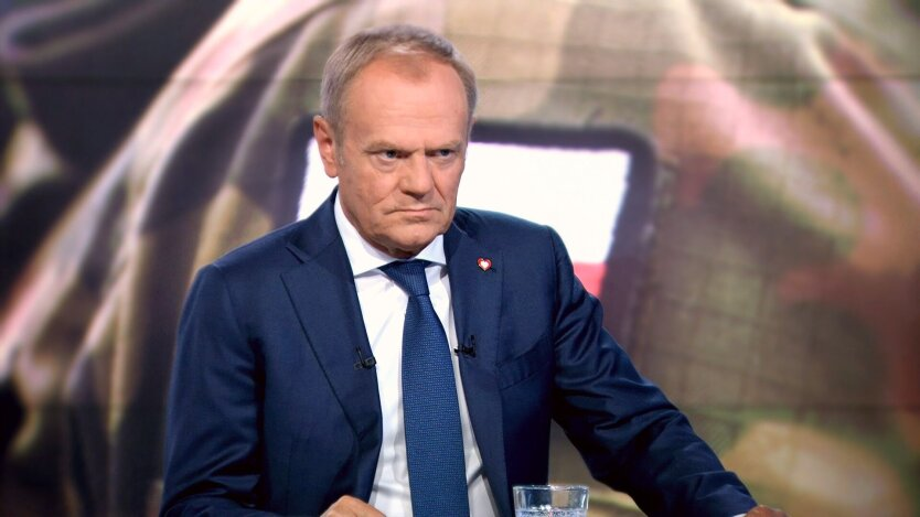 Donald Tusk złożył ostre oświadczenie na temat deportacji uchodźców i wspomniał o Ukraińcach