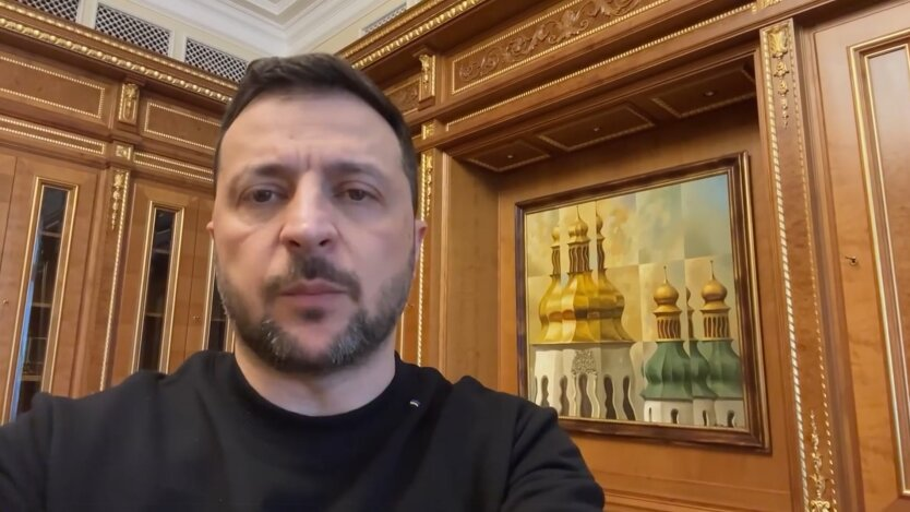 Zelensky reacts to ballistic missile strike