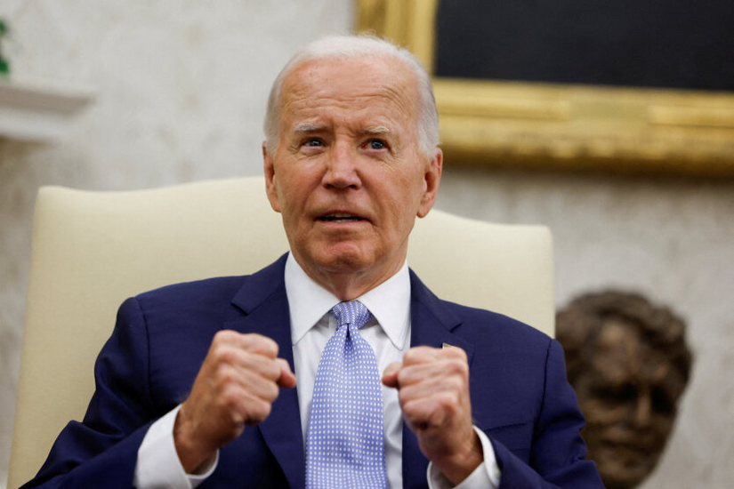 Biden niespodziewanie zezwolił amerykańskim wykonawcom obronnym pracować na Ukrainie