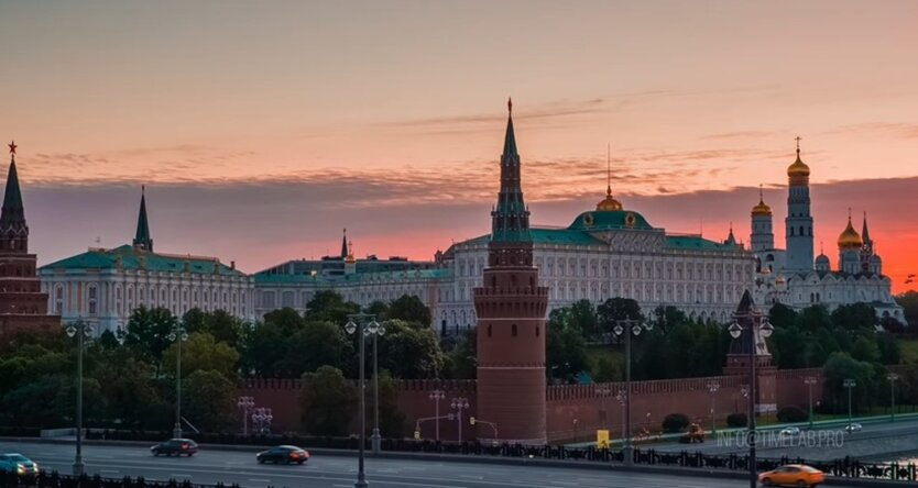 Welt wird das 'Achse des Bösen' wesentlich schwächen, indem sie das Regime in Moskau ändert - Politologe