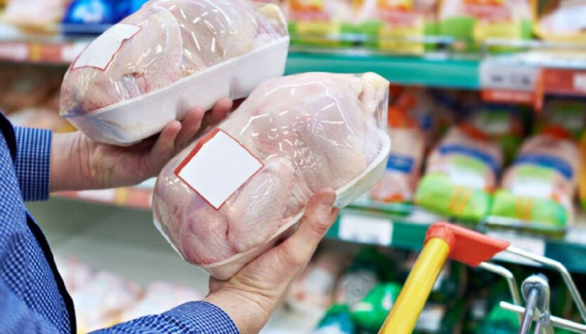 Der Unterschied beträgt fast das Dreifache: Wie sich die Preise für Hähnchen und Schweinefleisch in Supermärkten verändert haben