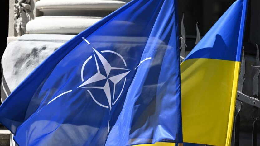 Ukraine and NATO at negotiations