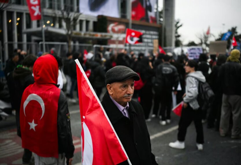 Die Türkei kämpft mit einer Finanzkrise nach der Festnahme von İmamoğlu