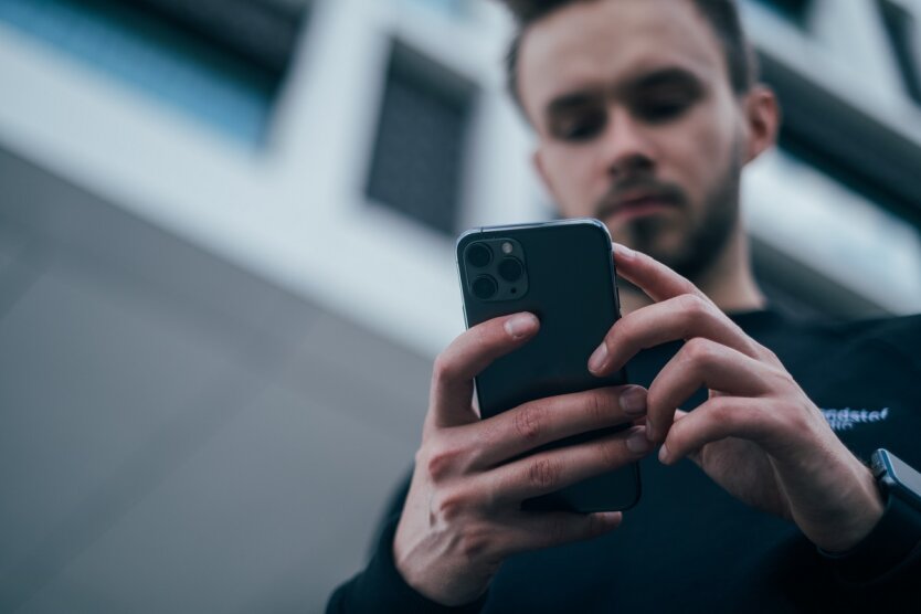 Die Cyberpolizei entdeckte ein neues Schema zum Geldraub durch die Wiederveröffentlichung von SIM-Karten