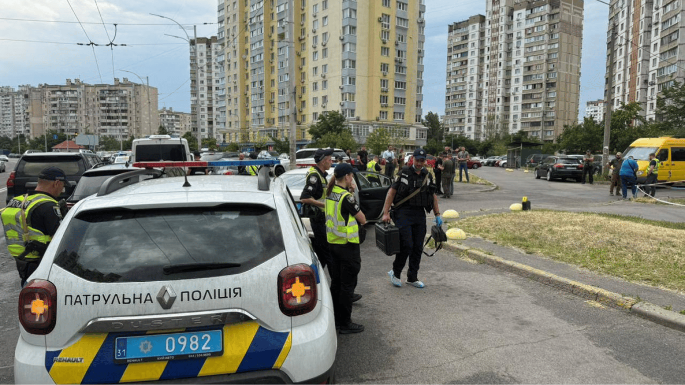 A shooting occurred in Kyiv — a man was killed in his own car