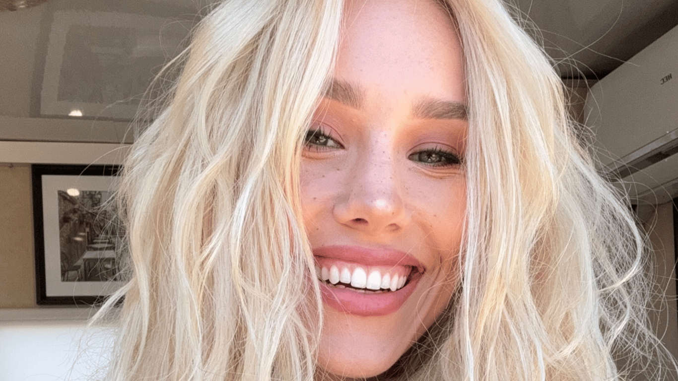 A stylish accessory that Daria Kvitkova can't leave the house without