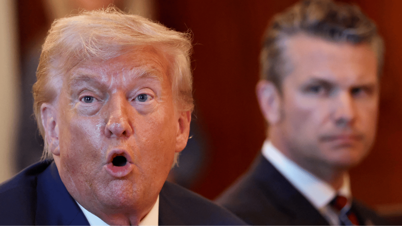 Трамп угрожал Путину разбомбить Москву — CNN