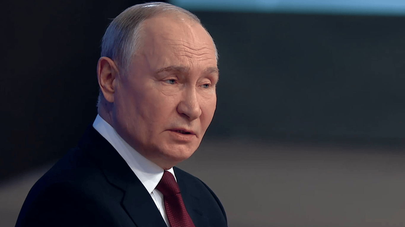 Putin Wants to Establish Digital Slavery for Foreigners