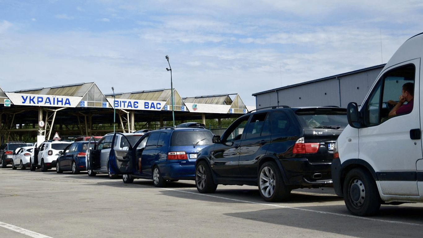 Real collapse at the border — which checkpoints have the biggest queues