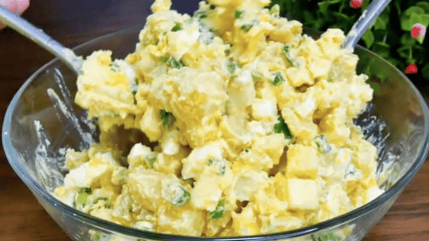 Delicious salad with young potatoes — a tested recipe for summer