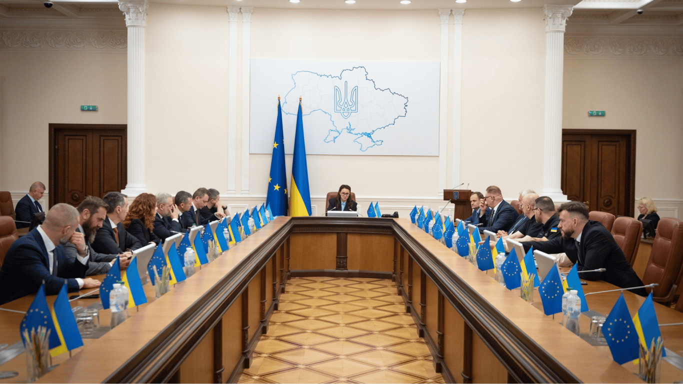 Свириденко провела перше засідання нового уряду