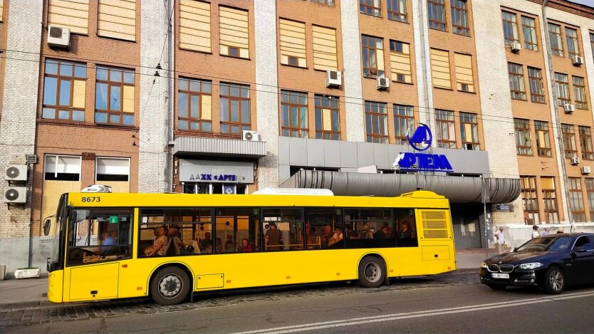 In Kiew werden die Verkehrsregeln während Alarmen geändert: Fahrer wurden gewarnt